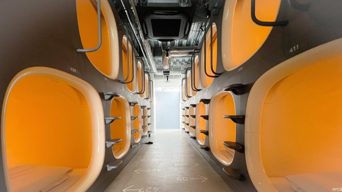 1890 yen walk to Tokyo Tower 1890 yen Capsule Hotel 😴🛏 Nine Hours Hamamatsucho [Travel Vlog]