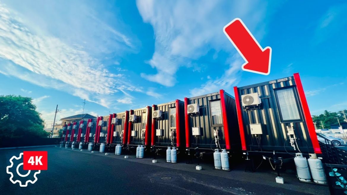 Stay at a hotel made of containers😮🛏Japan - Chiba