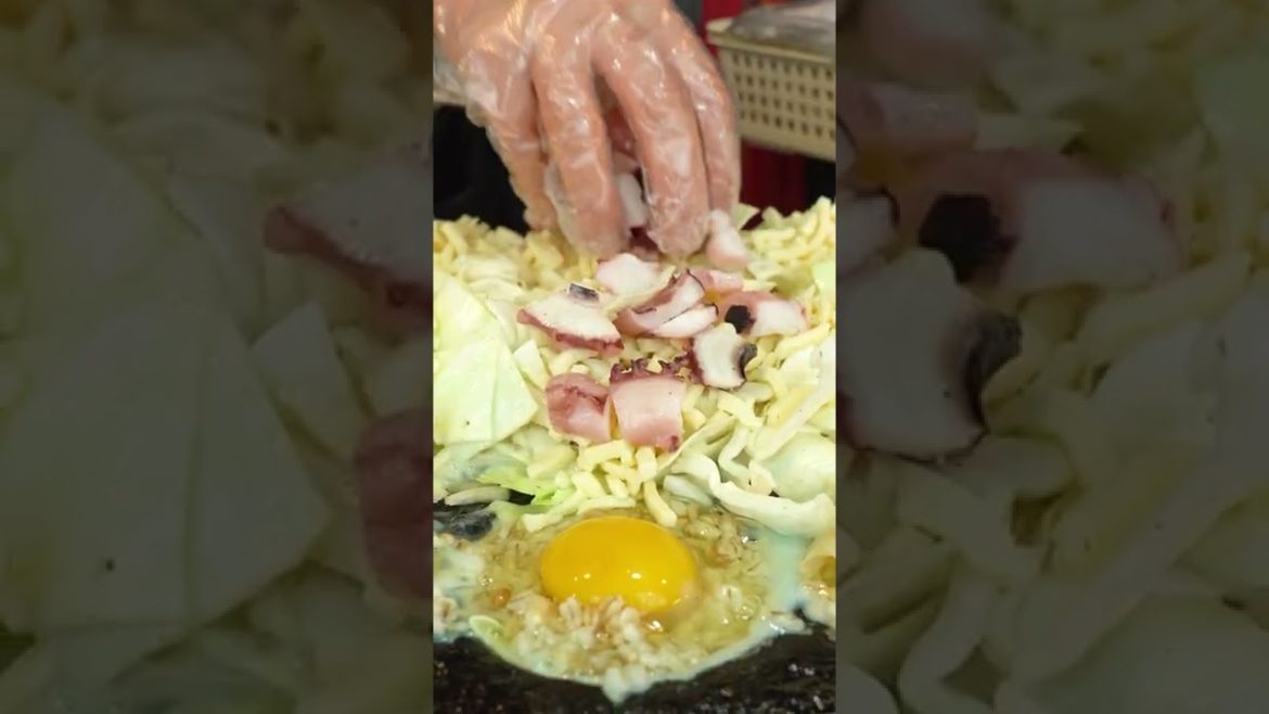 밥으로 만든 와플, 밥플! 넷플릭스 길위의 셰프들 출현!┃Rice Waffle┃#shorts 밥으로 만든 와플, 밥플! 넷플릭스 길위의 셰프들 출현!┃Rice Waffle┃#shorts