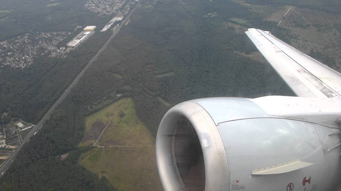 The Lufthansa Rocket: Boeing B737-500 Rocketing out of Cologne/Bonn (September 6th, 2012)