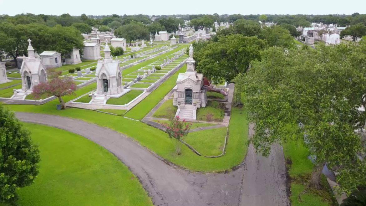 New Orleans Cemetery Tour