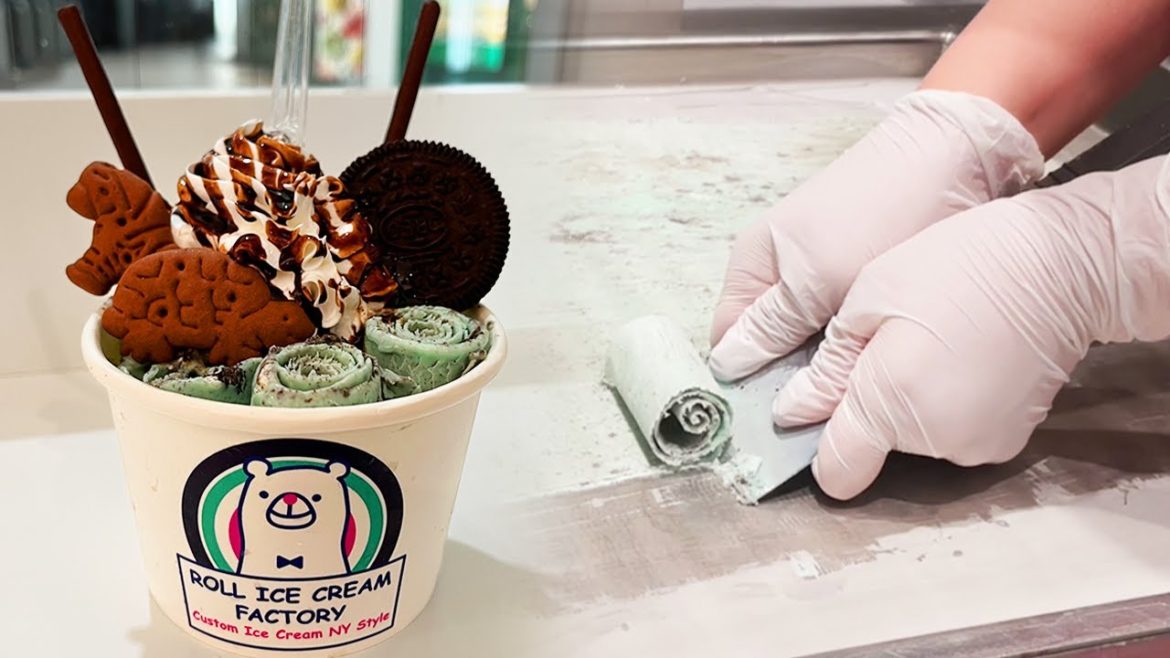 Ice cream rolls / Japanese street food in Tokyo / ASMR Ice cream rolls / Japanese street food in Tokyo / ASMR