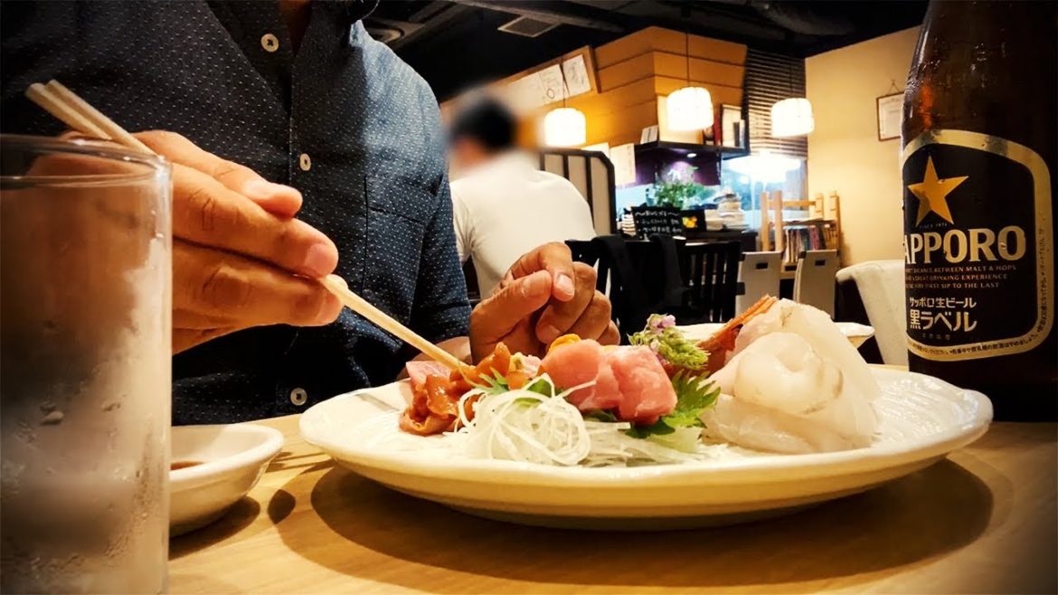 今夜も一人、夜は本格日本料理店になるうどん屋で食べて飲む。【麺処まるいち・名古屋市東区】 Drinking and Eating at a Udon restaurant.,Nagoya Japan. 今夜も一人、夜は本格日本料理店になるうどん屋で食べて飲む。【麺処まるいち・名古屋市東区】 Drinking and Eating at a Udon restaurant.,Nagoya Japan.