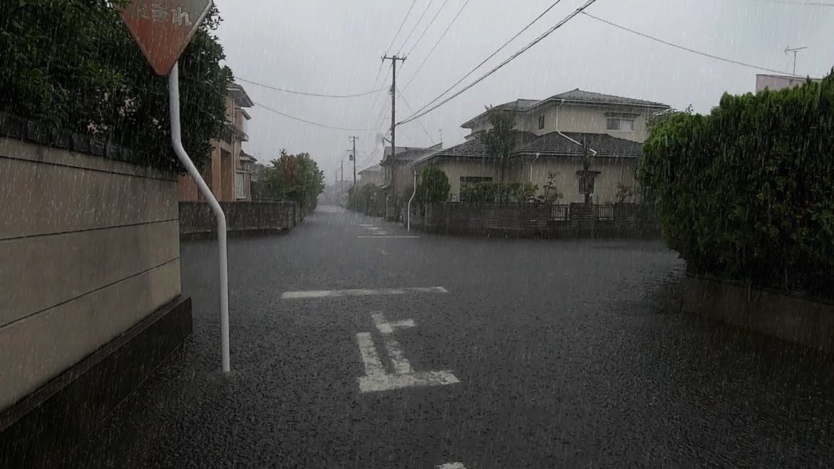 walk in heavy rain with water damage/ Flood in Japan 2022 walk in heavy rain with water damage/ Flood in Japan 2022