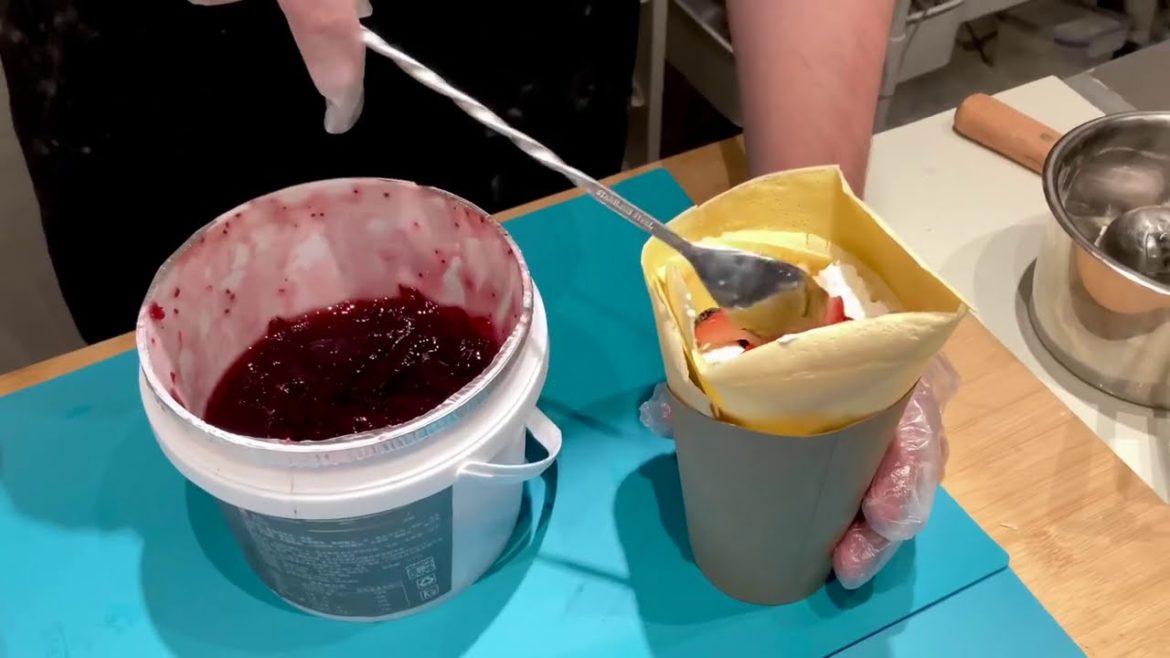 Japanese Street Food - Creamy Strawberry Crepes 8月7日 全球首次發售  🇬🇧  LEXINGTON HOUSE - WEST KENSINGTON