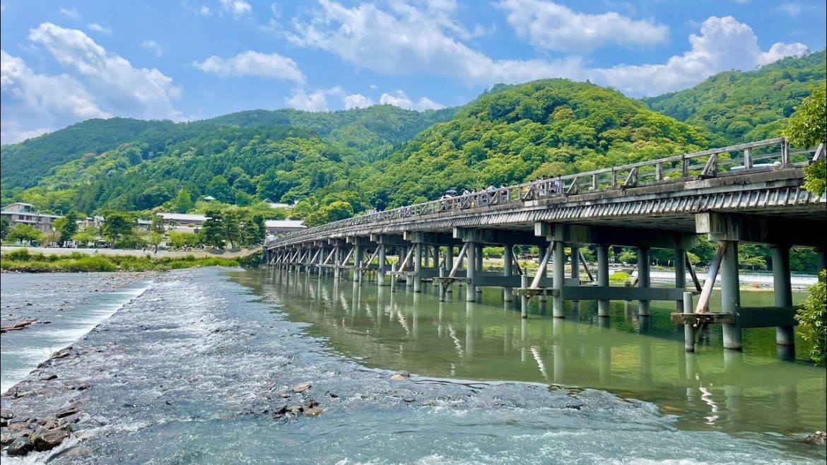 Japan Walking Tour. From Kyoto City Arashiyama②. Kyoto Prefecture. 京都市嵐山を散策します②。