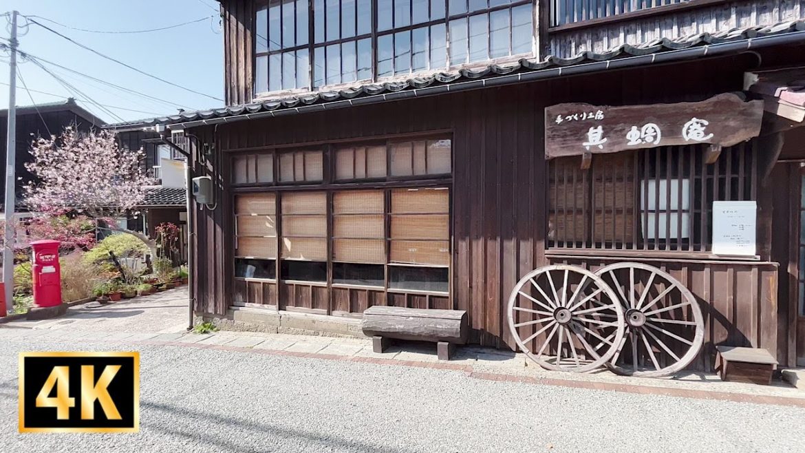 Modern Japanese Neighborhood Walking Tour 4K | Aikawa, Beautiful Village in Japan Modern Japanese Neighborhood Walking Tour 4K | Aikawa, Beautiful Village in Japan