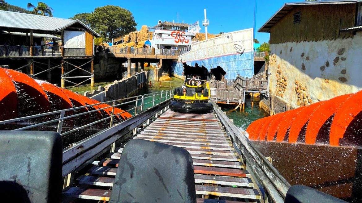 [4K] Shipwreck Rapids Water Raft Ride | SeaWorld 2021