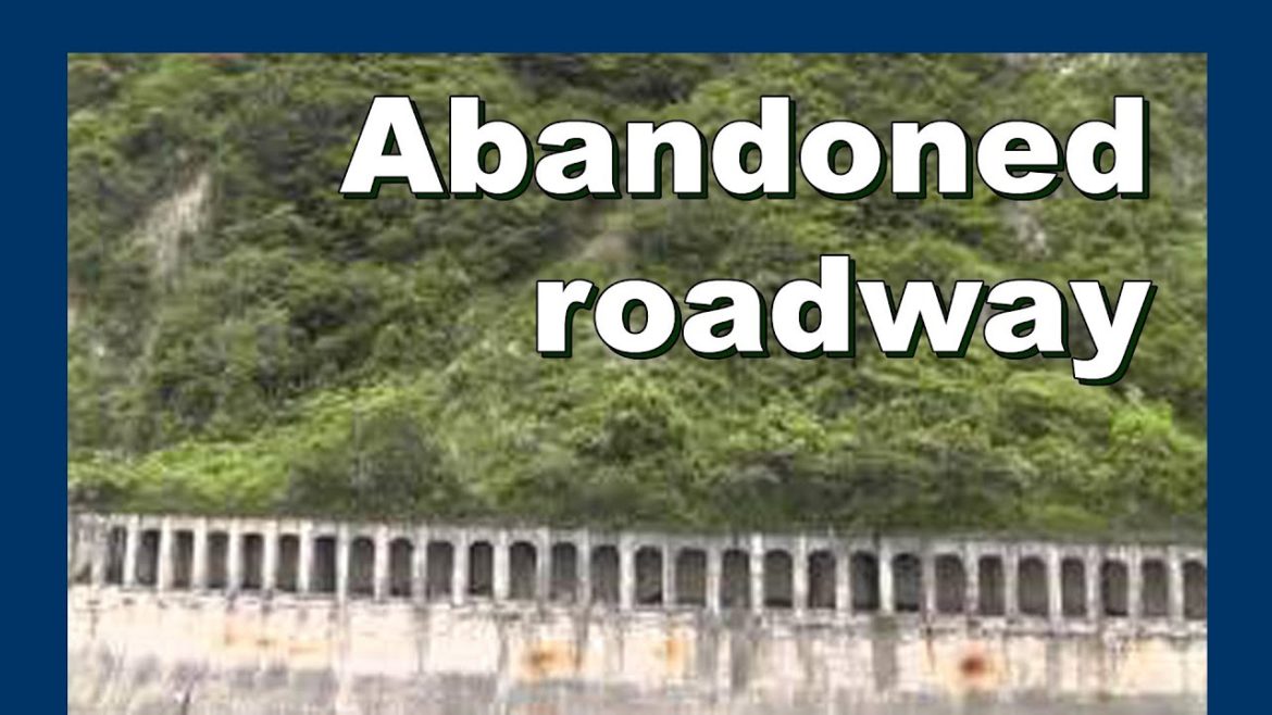 Abandoned Japan seaside roadway - Part 2 日本では放棄された海辺の道 - Abandoned Japan 日本の廃墟