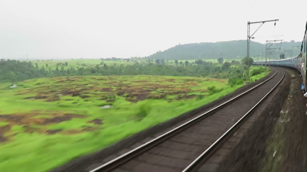 Awesome Train Ride in Monsoon : Special Coverage : Onboard Tapovan Express : Indian Railways