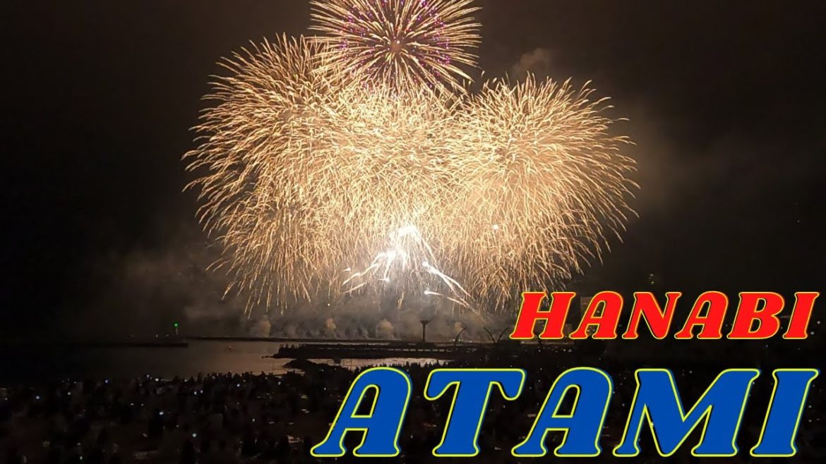 HANABI (festival de fogos de artifício) em ATAMI HANABI (festival de fogos de artifício) em ATAMI