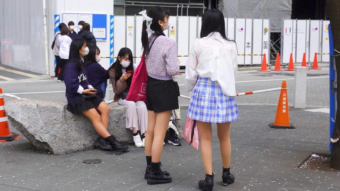[4K] Ikebukuro 池袋 vol.1 - Day (walk tour in TOKYO)