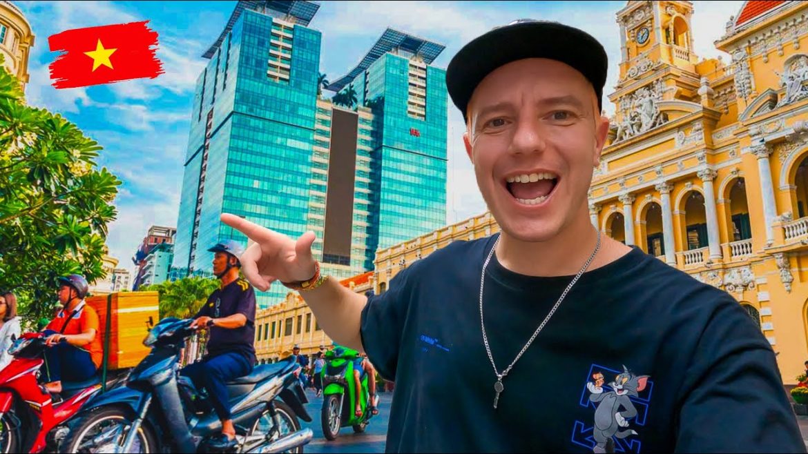 My FIRST DAY in VIETNAM was INSANE!! – I love SAIGON!!! π»π³ My FIRST DAY in VIETNAM was INSANE!! - I love SAIGON!!! π»π³