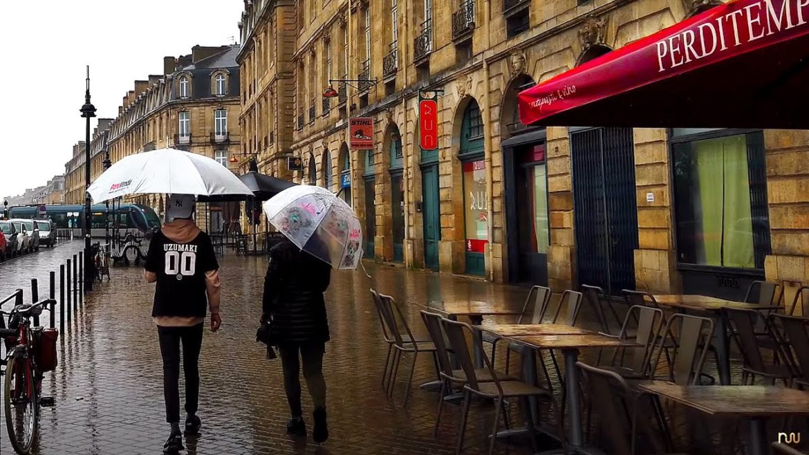 Walking in the Rainy September Evening Ambience PT1 ASMR Rain Walk in Bordeaux 4k France /2020 빗소리수면 Walking in the Rainy September Evening Ambience PT1 ASMR Rain Walk in Bordeaux 4k France /2020 빗소리수면