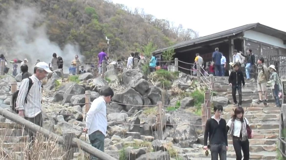 Hakone, Japan - Lake Ashi cable car, eating Owakudani volcanic black eggs