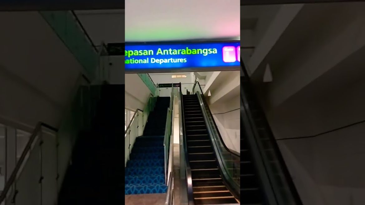 ✈️ EP31 - flight to Bali Indonesia, take some videos in Kuala lumpure airpor, #shorts,SAM Green Farm