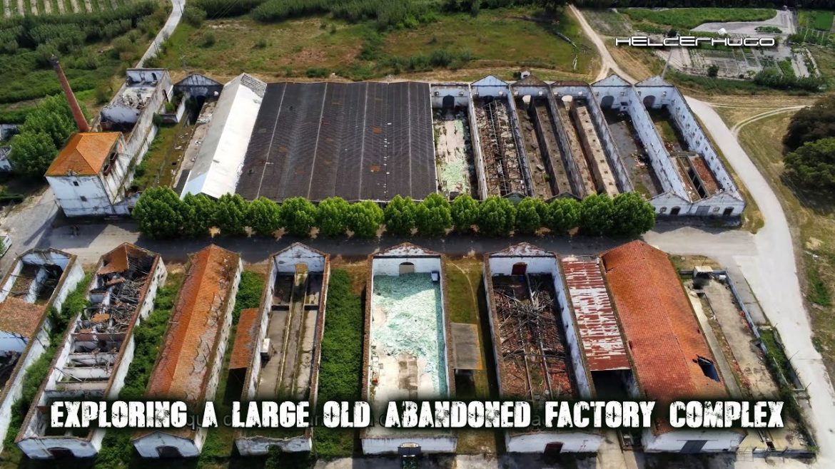 Explorando um grande e antigo complexo de fábricas abandonadas – 4K UHD Explorando um grande e antigo complexo de fábricas abandonadas - 4K UHD