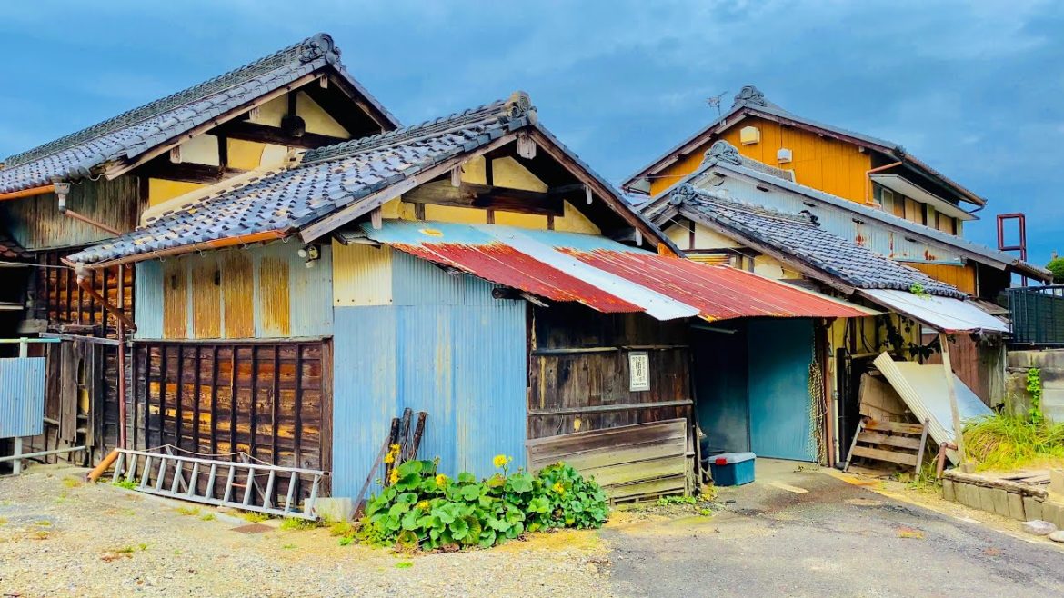 4K Japan Walk – Unoccupied House in Nisshin City, Aichi Japan | 空き家 Japan Akiya 4K Japan Walk - Unoccupied House in Nisshin City, Aichi Japan | 空き家 Japan Akiya