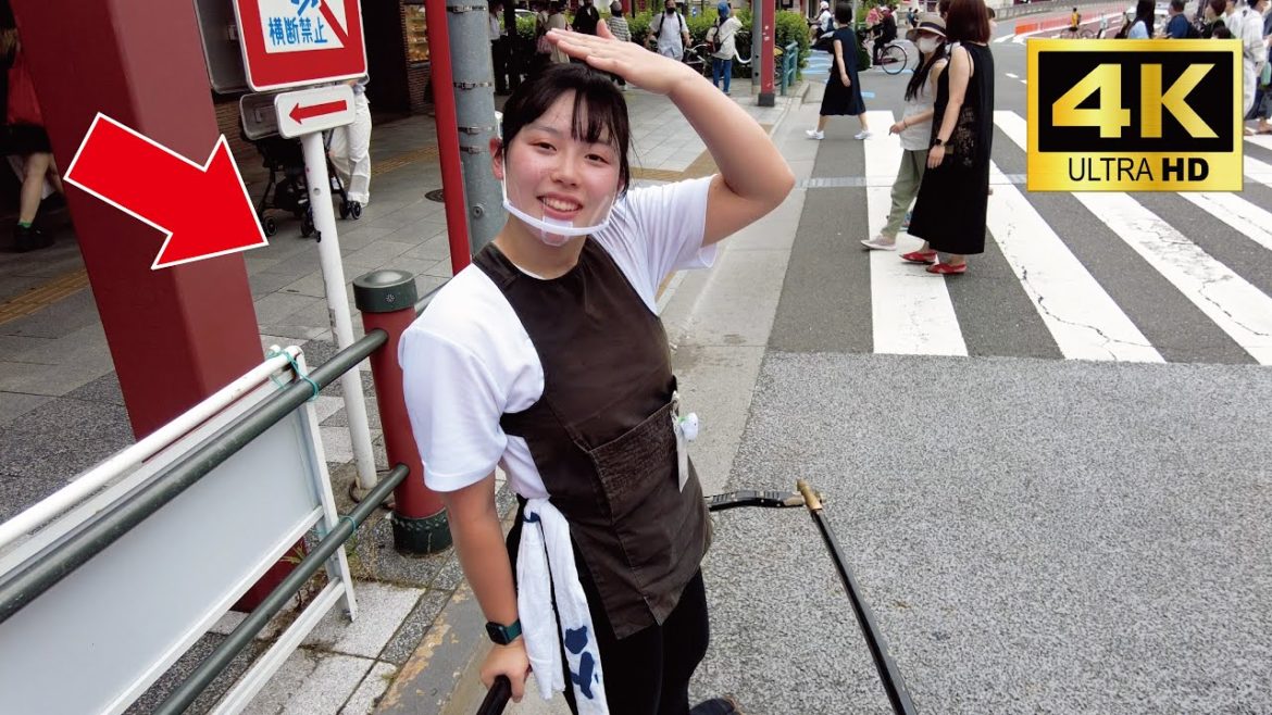 A cute Japanese girl Yura-chan guided me around Asakusa by rickshaw | Rickshaw in Asakusa, Tokyo
