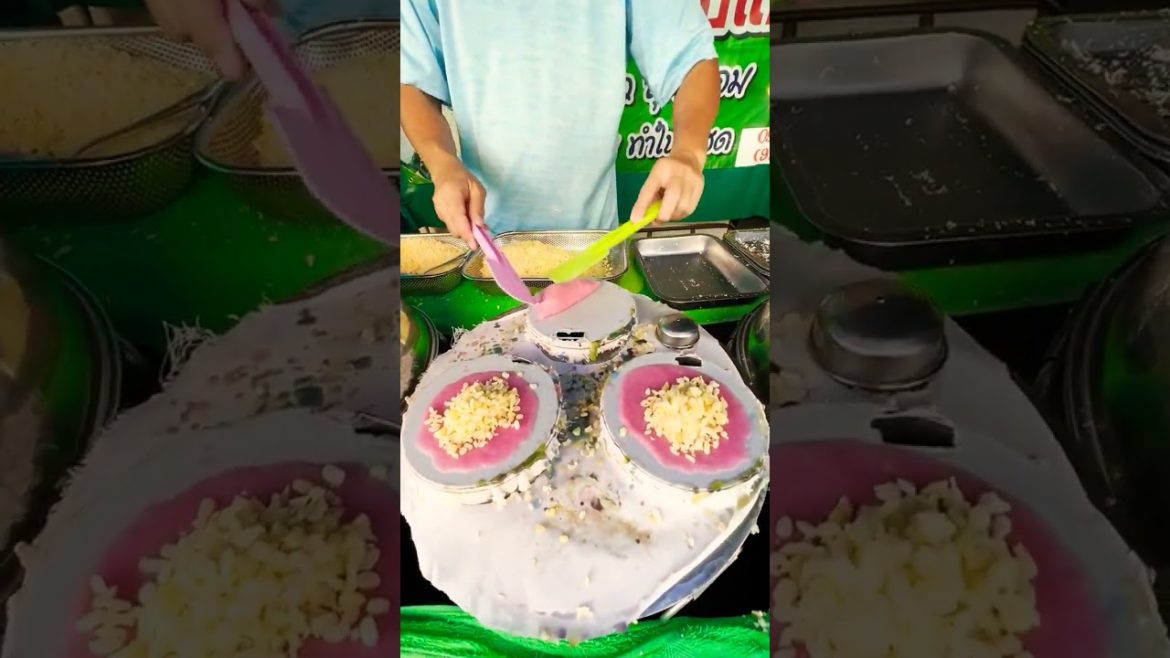 Delicious Desert Made by Street Vendor in Thailand 😋😋😋