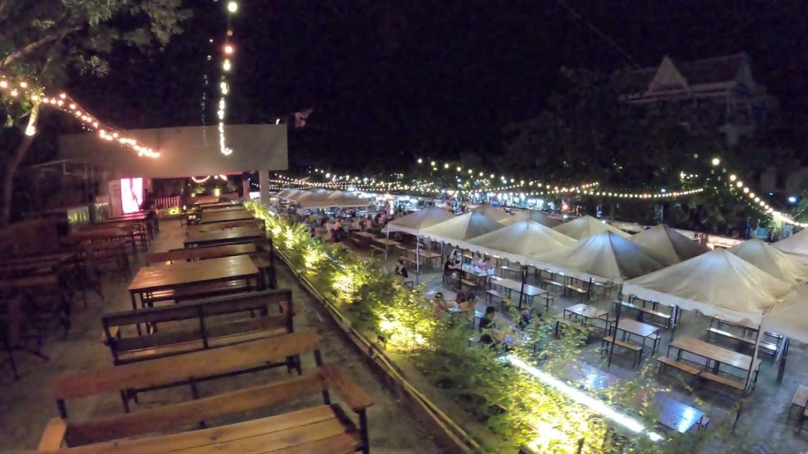 Night market walking tour 4K60fps. Luangprabang | Lao food market | travel vlog