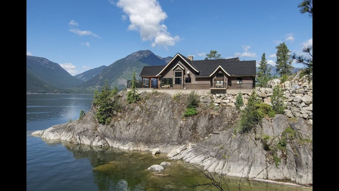 Majestic Waterfront Home in Boswell, British Columbia, Canada | Sotheby's International Realty Majestic Waterfront Home in Boswell, British Columbia, Canada | Sotheby's International Realty