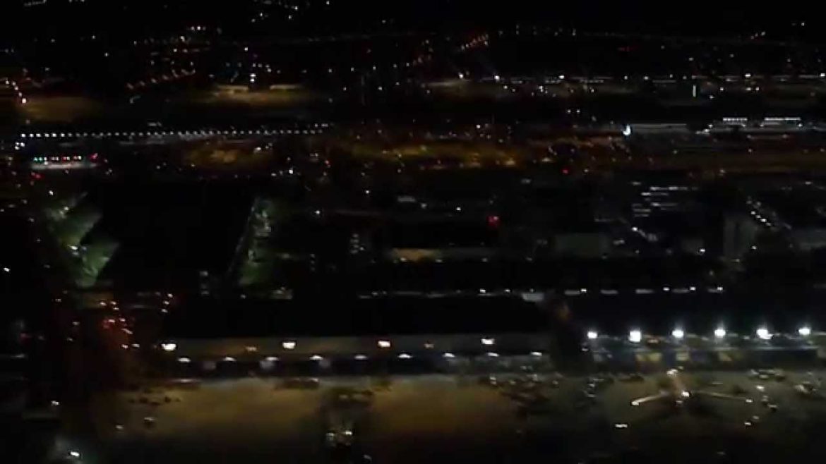 Tokyo (Narita)-to-Hong Kong flight: Tokyo Bay & Hong Kong Harbour at night 2012-02-12 Tokyo (Narita)-to-Hong Kong flight: Tokyo Bay & Hong Kong Harbour at night 2012-02-12