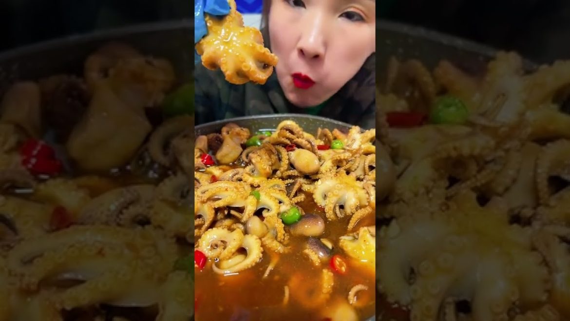 Ah na smile – ASMR eating seafood with talking Ah na smile - ASMR eating seafood with talking