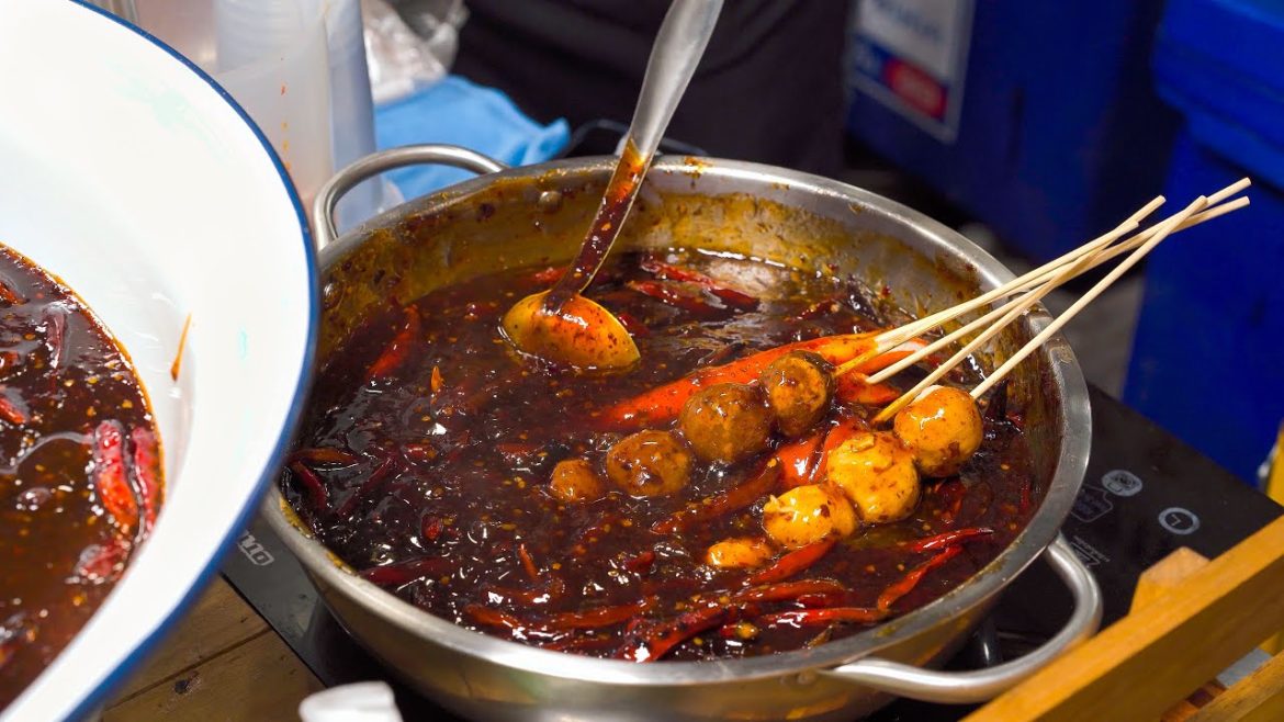 TOP 3    Thai Street Food   Jodd Fairs Night Market - Bangkok