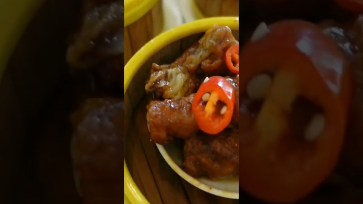 Sui Mai – pork shrimp Dumpling Cambodian street food Sui Mai - pork shrimp Dumpling Cambodian street food