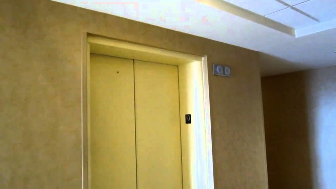 Weird Otis/Montgomery Traction Elevators at Marriott Marco Island [Island Tower]