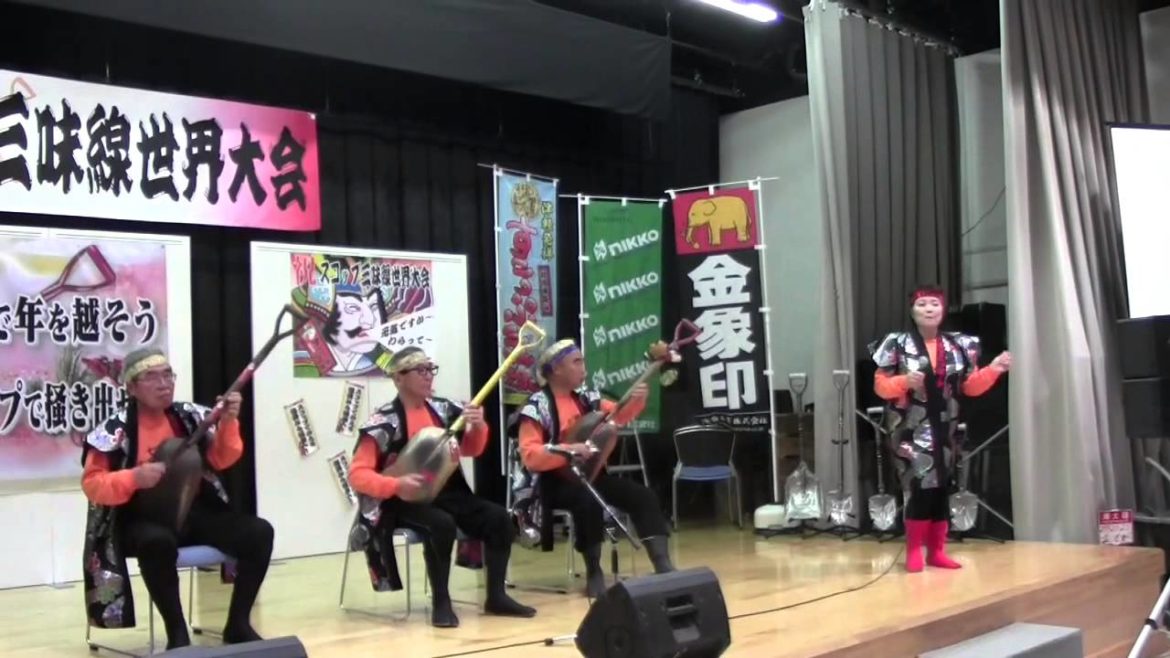 スコップ三味線世界大会2014・アトラクション. Shovel shamisen World Congress attractions. スコップ三味線世界大会2014・アトラクション. Shovel shamisen World Congress attractions.