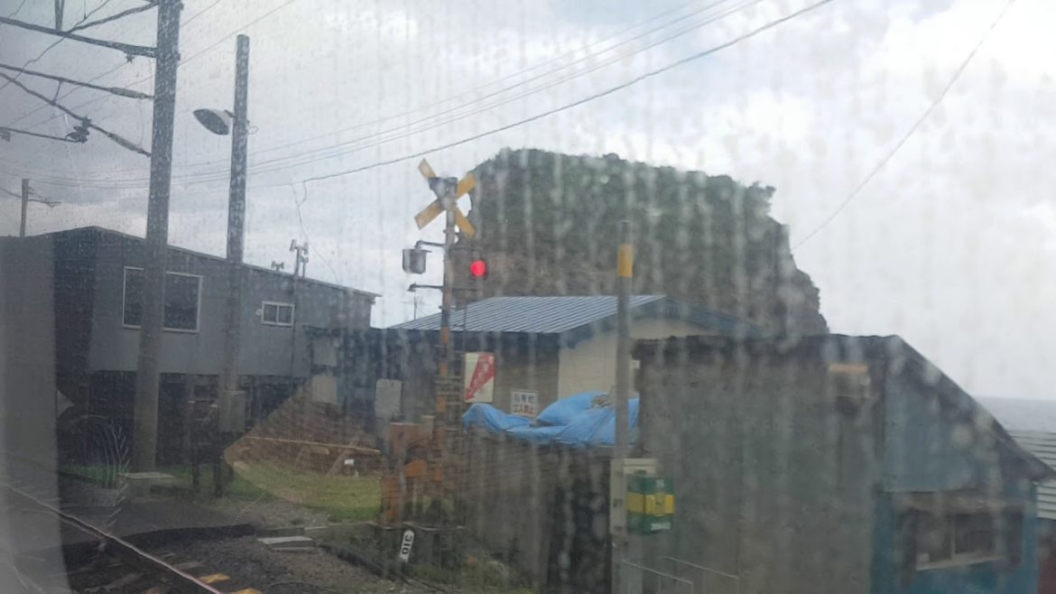 여름휴가 홋카이도 여행 – 삿포로~오타루 전철 창밖 바다 풍경 여름휴가 홋카이도 여행 - 삿포로~오타루 전철 창밖 바다 풍경