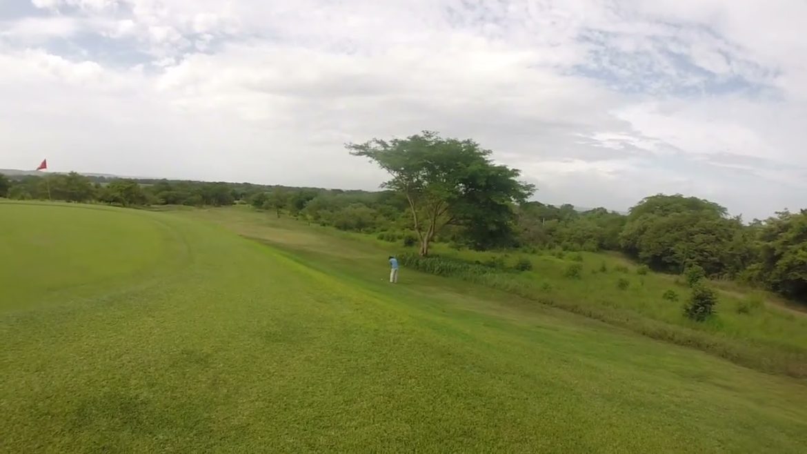 Costa Rica Golf Course Amazing Birdie Hole Out / Chip In Throwback Video 2015 Costa Rica Vacation
