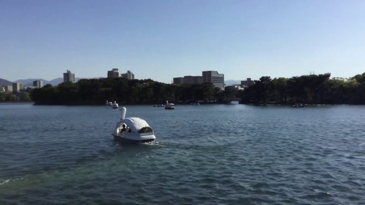 Ohori Park in Fukuoka is one of our go to places for our Private Fukuoka Walking Tours.