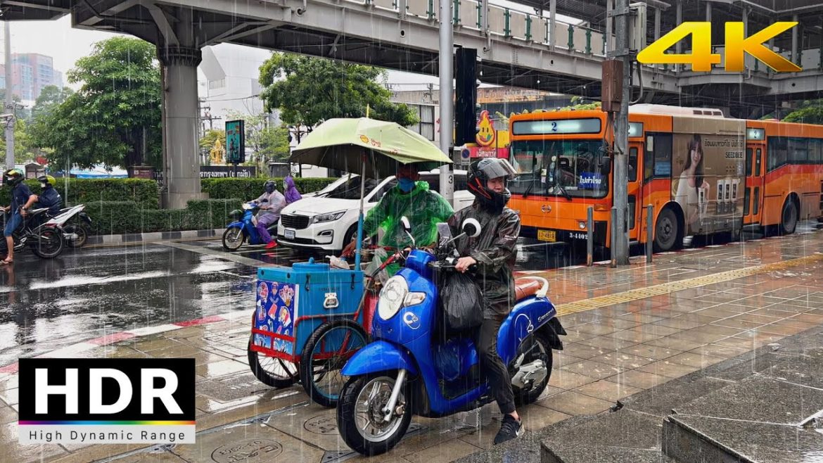 4K HDR 60fps // Walk in Rainy Season in Bangkok 2022 | Sukhumvit Rd | Thailand #ASMR