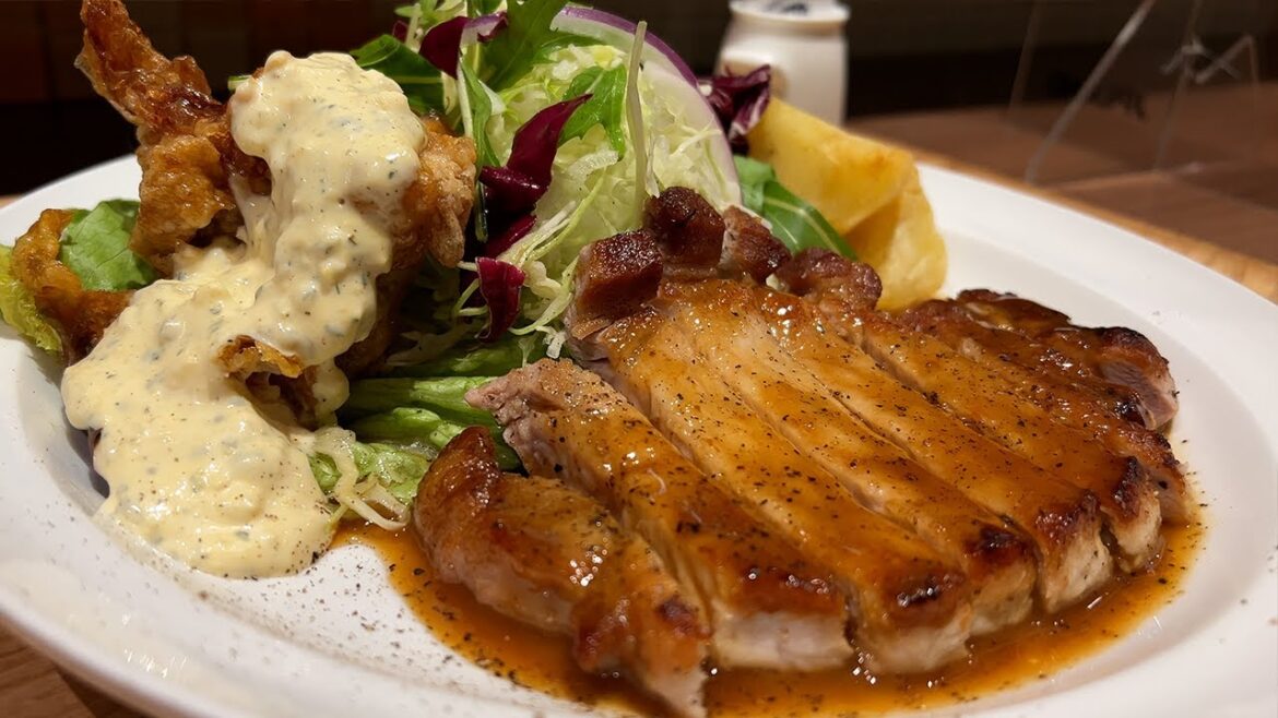 チキン南蛮にタルタルソースたっぷり【ボンバーキッチン】定食は流行りに流されない！【福岡・薬院】お箸で食べられる洋食・熱々のお味噌汁が幸福感！