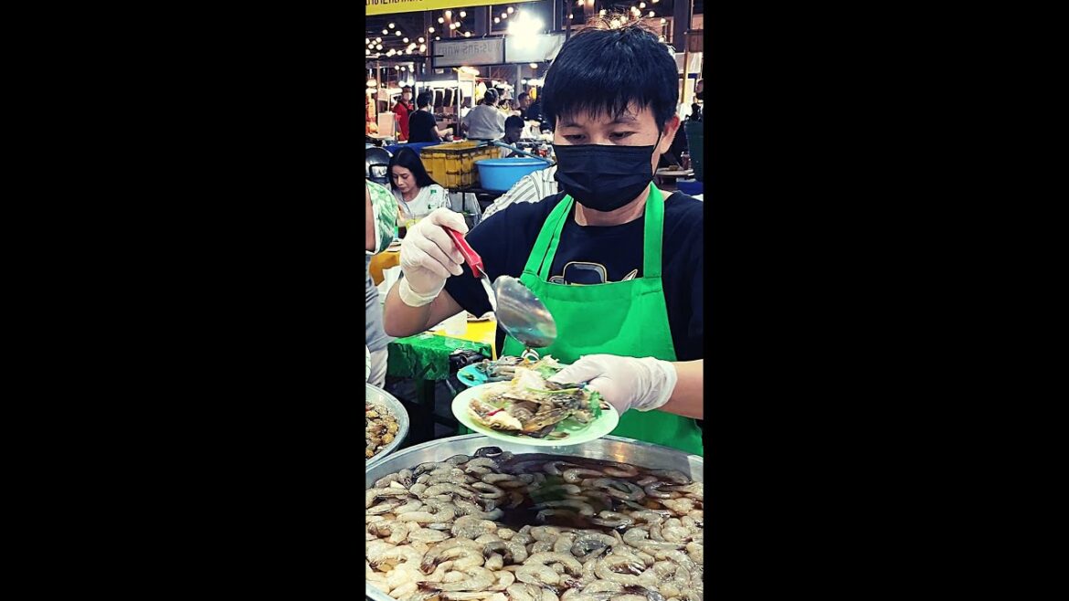They Are Selling Seafood Like Crazy | THAI STREET FOOD ❤️🇹🇭