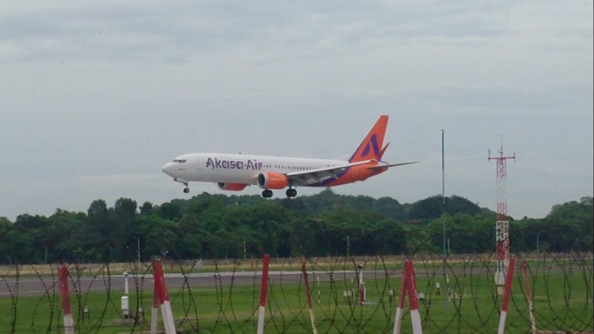 Akasa Air First Landing | Chennai Airport | Plane Spotting [MAA/VOMM]