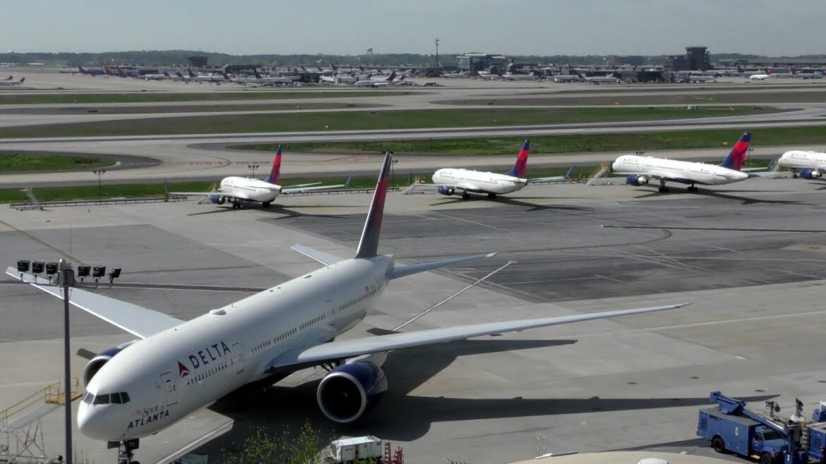 Atlanta Hartsfield Busiest Airport in the world Live with ATC Atlanta Hartsfield Busiest Airport in the world Live with ATC