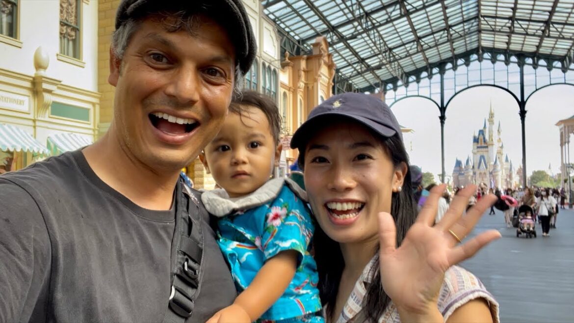 Visiting Tokyo Disneyland Visiting Tokyo Disneyland