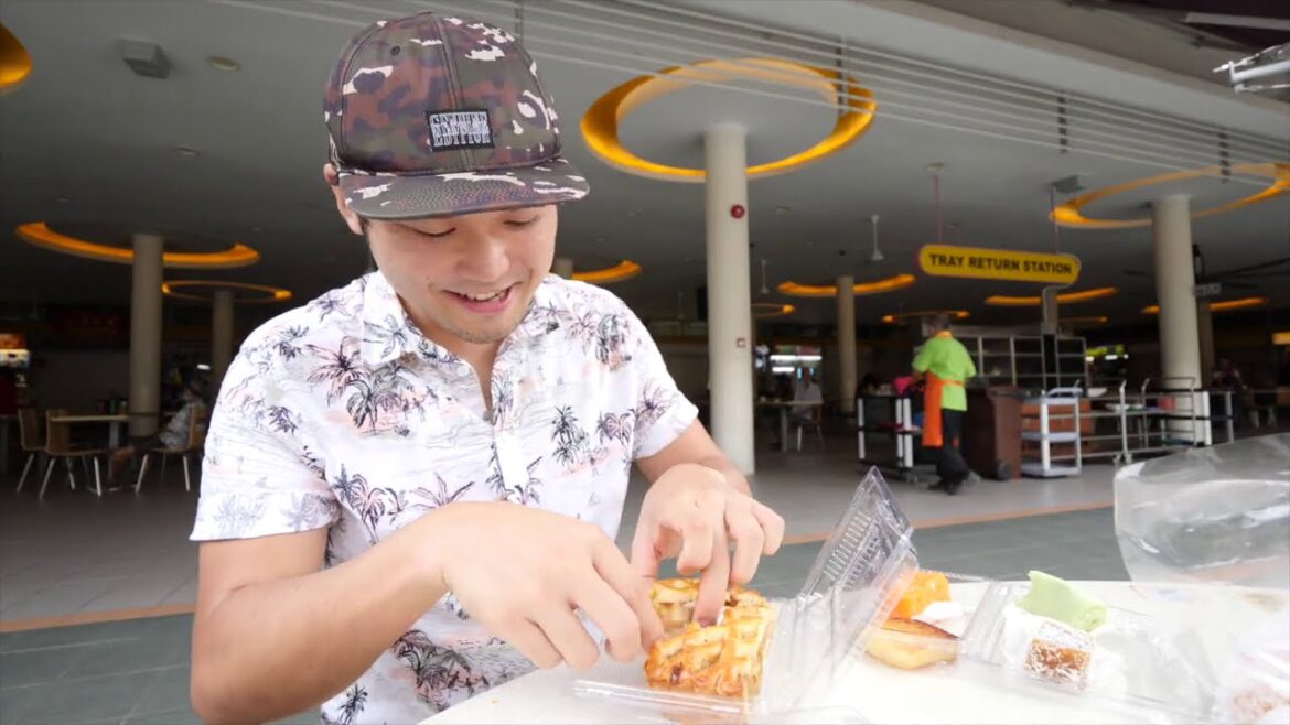 Trying Singapore's Most Popular Nonya Kueh🍰 Tiong Bahru Galicier Pastry Trying Singapore's Most Popular Nonya Kueh🍰 Tiong Bahru Galicier Pastry