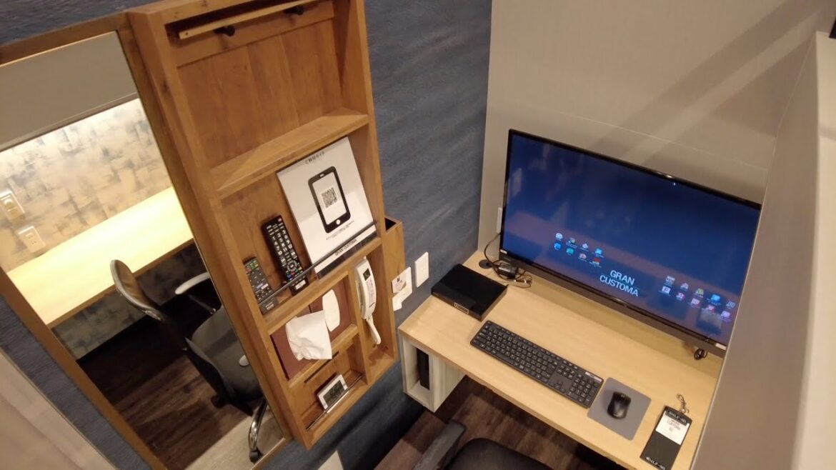 Staying At A Net Cafe's Loft Room In Tokyo's Red-Light District | Gran Customa Cafe Kabukicho Staying At A Net Cafe's Loft Room In Tokyo's Red-Light District | Gran Customa Cafe Kabukicho