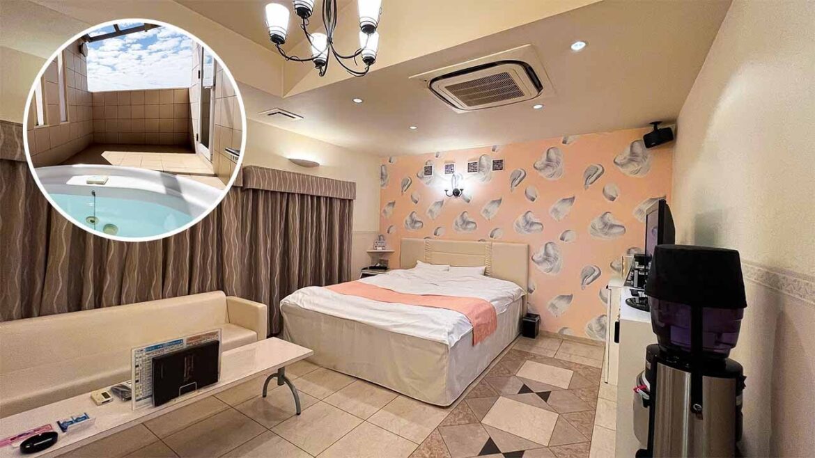 Staying at Good Cheap Love Hotel with Many Offers🏩 | Design Hotel Mā Hō 'ola Akashi