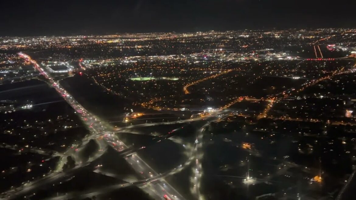 Flight from Melbourne to Canberra in landing mode - view in 4K