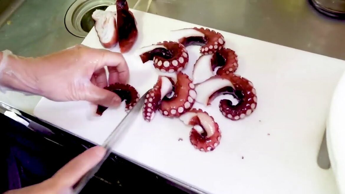 Takoyaki | Octopus balls  | Japanese street food 1