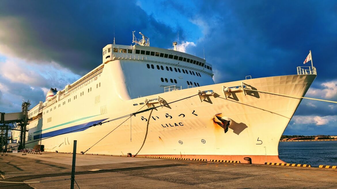 Japan's RETRO-style Overnight CAPSULE Ferry & Niigata Curry | Shin Nihonkai Ferry Lilac