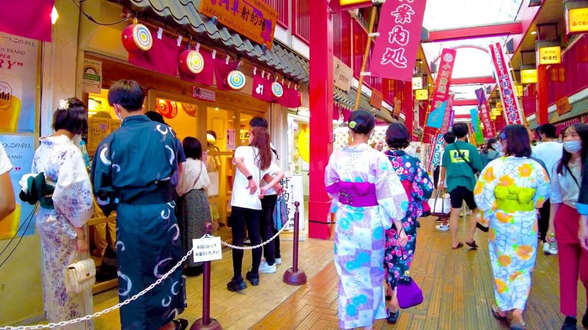 Asakusa in Tokyo is a Japanese-style town ♪💖🐶4K ASMR non-stop 1 hour 06 minutes
