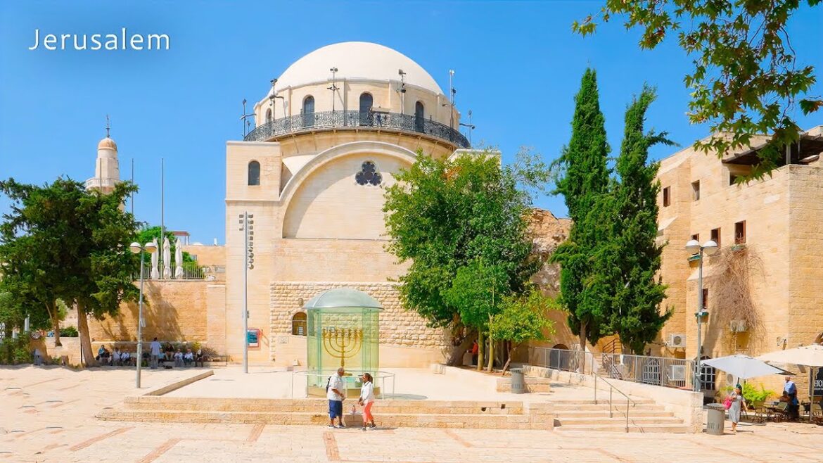 JERUSALEM, OLD CITY: Damascus Gate, Western Wall, David's Tomb, Jewish Quarter JERUSALEM, OLD CITY: Damascus Gate, Western Wall, David's Tomb, Jewish Quarter