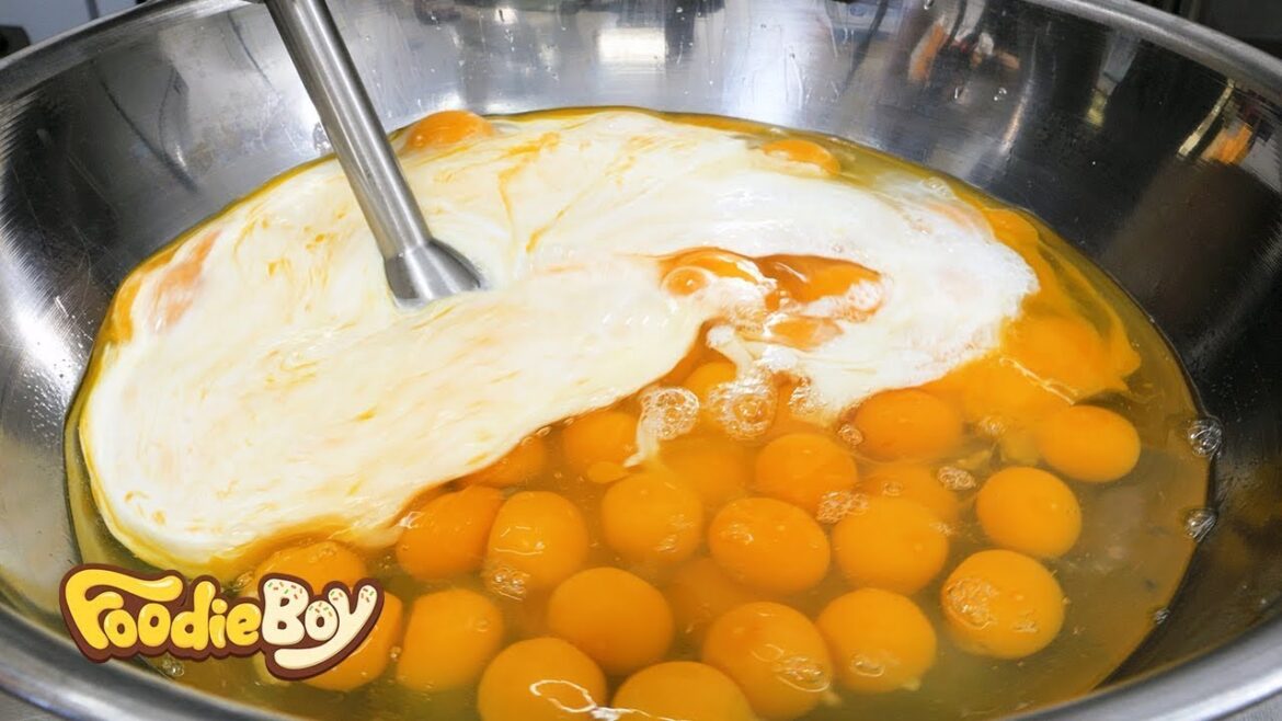 How to Make a Perfect Omelet - Korean street food